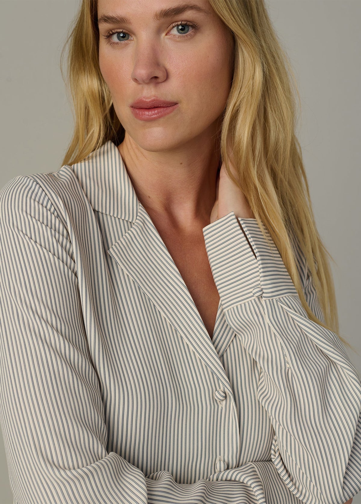 Joe's Jeans Women|Sale THE MIA BLOUSE Panna Cotta Navy Stripe