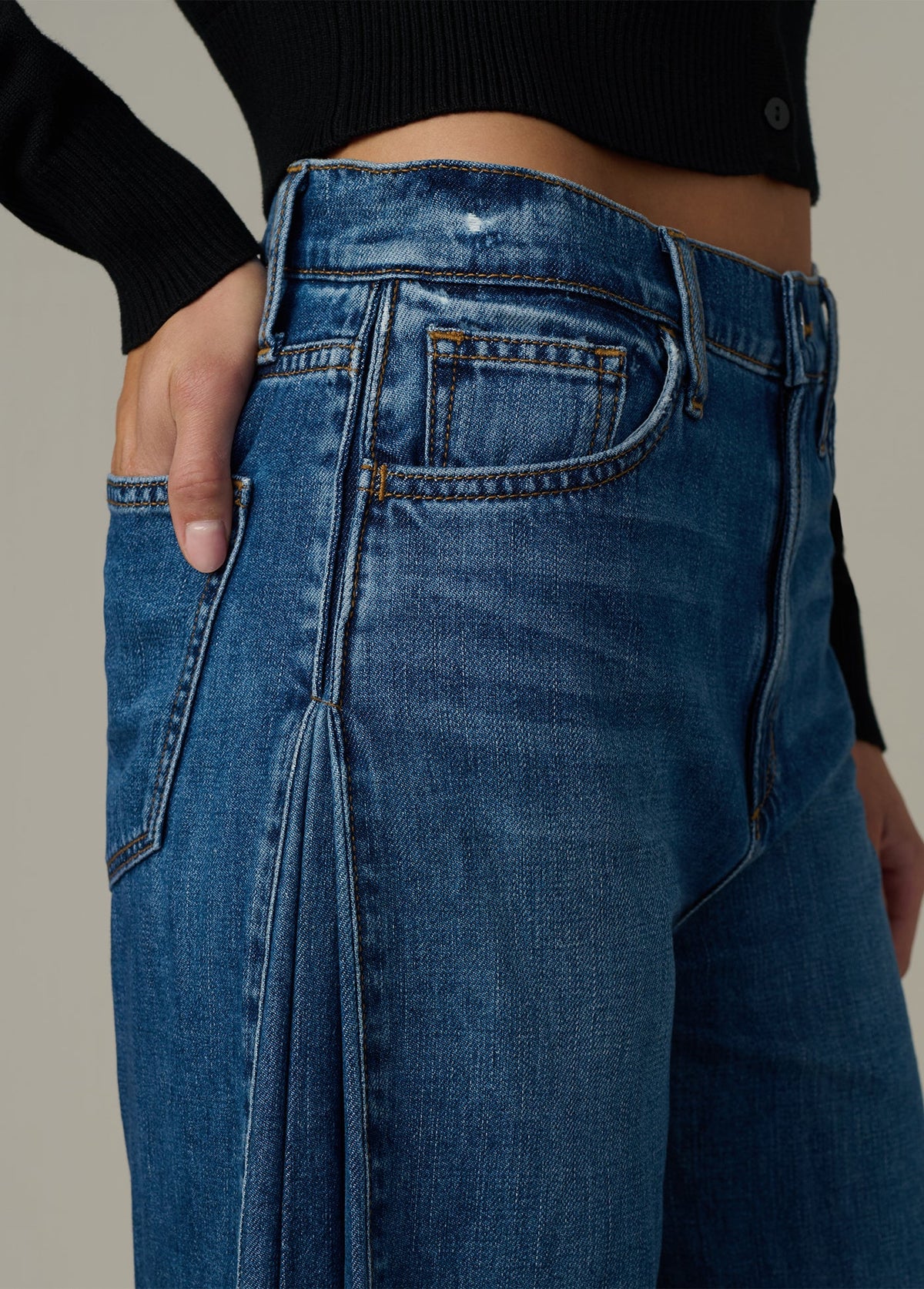 Joe's Jeans Women|Sale THE SIDE PLEAT JEAN Cherished
