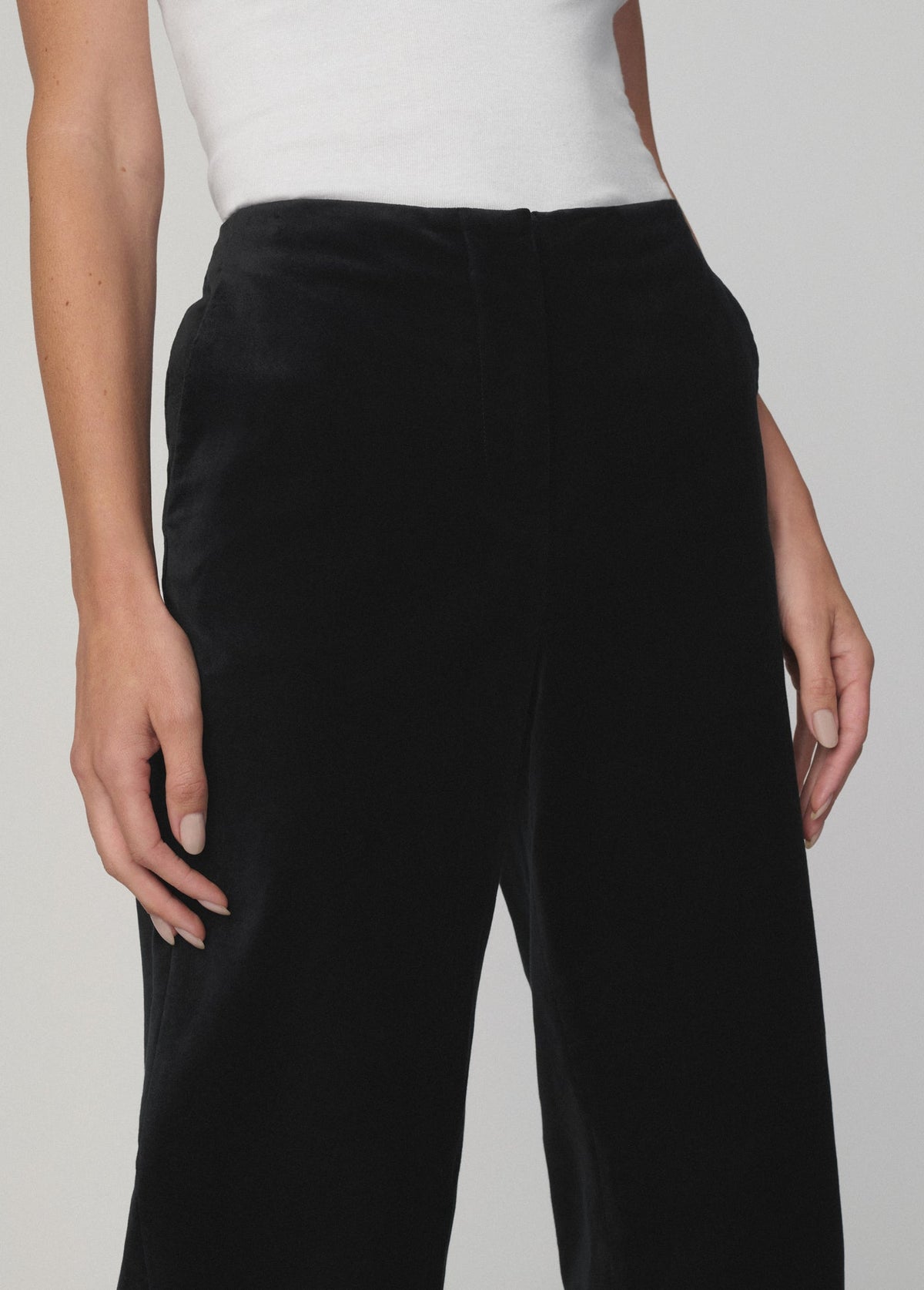 Joe's Jeans Women THE VELVETEEN SLIM CLEAN PANT Black