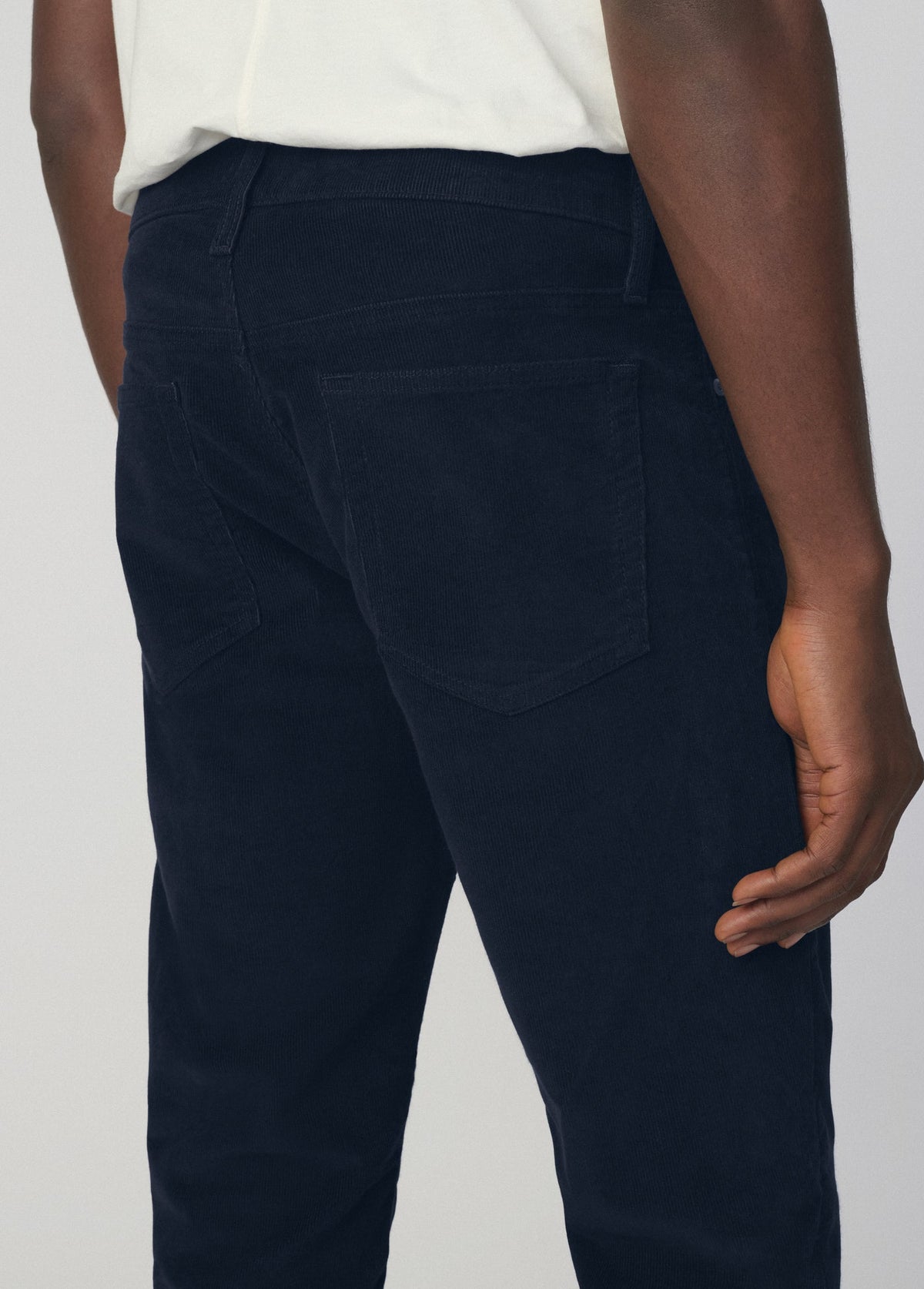 Joe's Jeans Men THE CLASSIC CORDUROY 32'' Peacoat