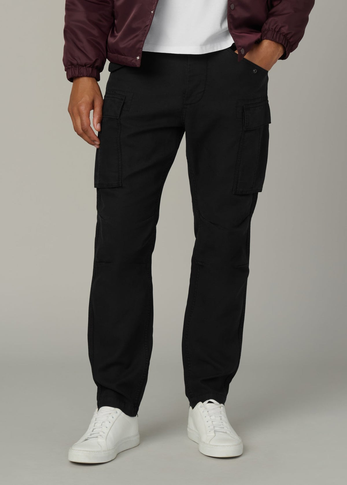 Joe's Jeans Men THE MONTGOMERY CARGO Black